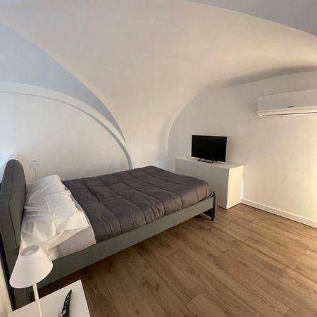 Carmelitani Center Apartment Catánia Buitenkant foto